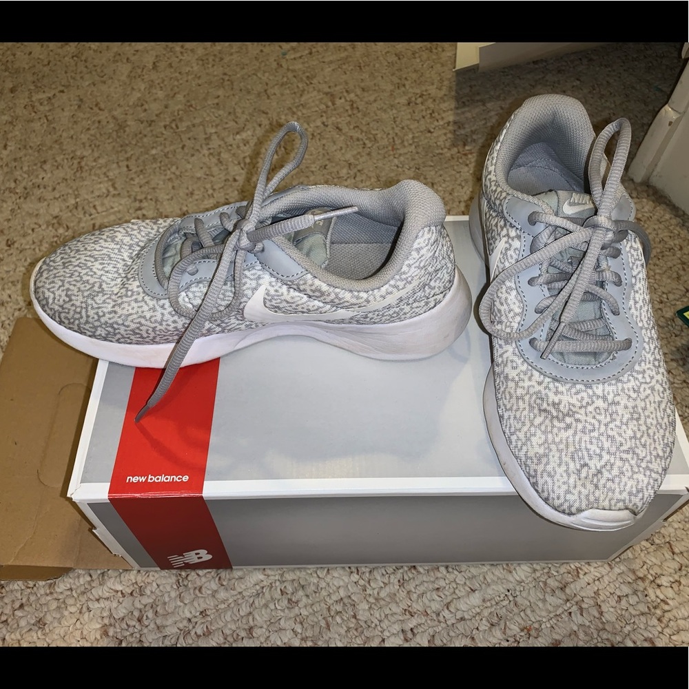 Nike Tanjun Running Shoes